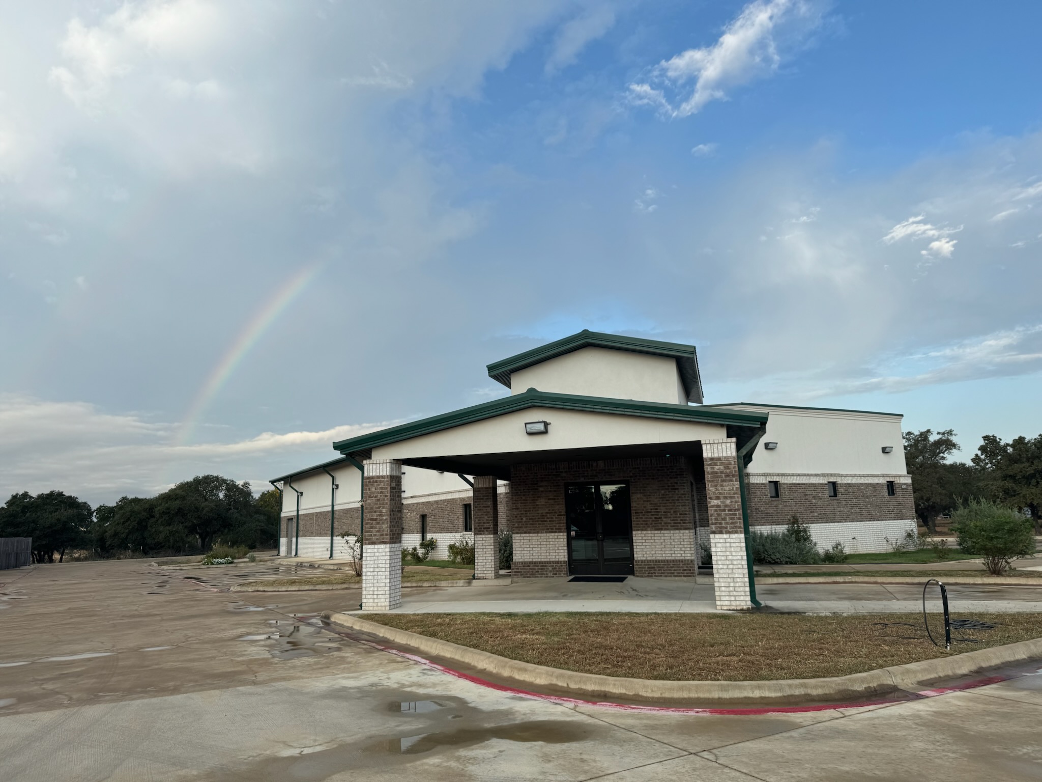 Pastor_1_Front_Rainbow.jpg